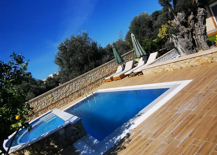 Mata - 600m² With Private Pool And Jacuzzi