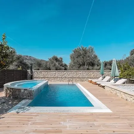 Mata - 600m² With Private Pool And Jacuzzi *