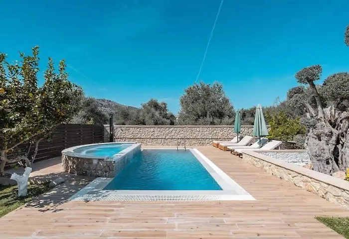 Mata - 600m² With Private Pool And Jacuzzi *